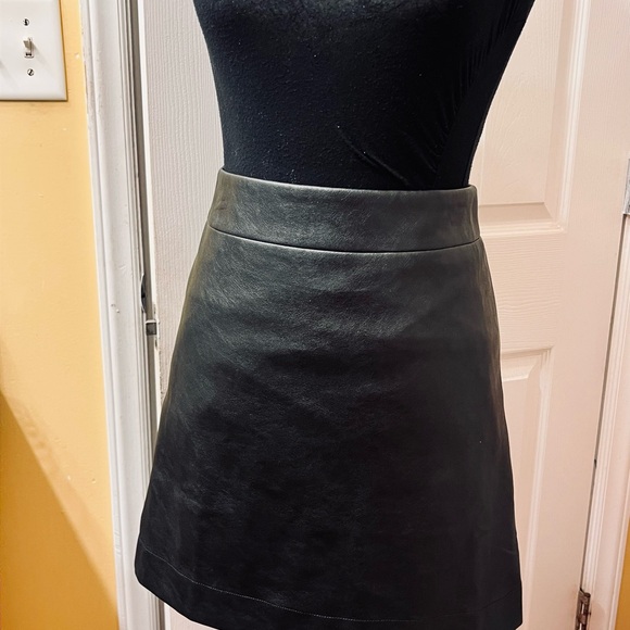 J. Crew NWT black faux Leather Aline Skirt women’s size 00 - Picture 3 of 11